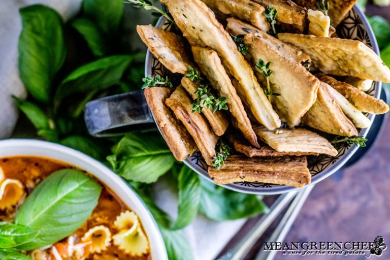 Herbed Crackers with pasta e fagioli